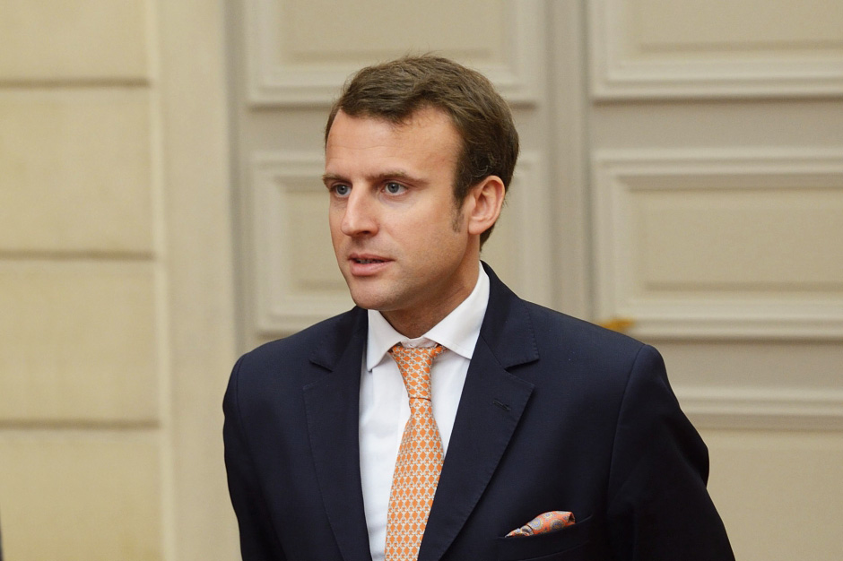 Макрон официально вступил в должность президента Франции
