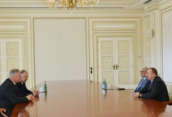Ilham Aliyev meets president and Secretary General of General Confederation of Trade Union