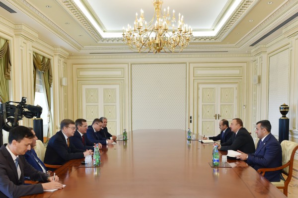 Президент Азербайджана принял делегацию во главе с губернатором  Астраханской области РФ