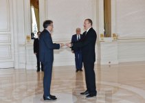 Президент Азербайджана принял верительные грамоты посла Сербии