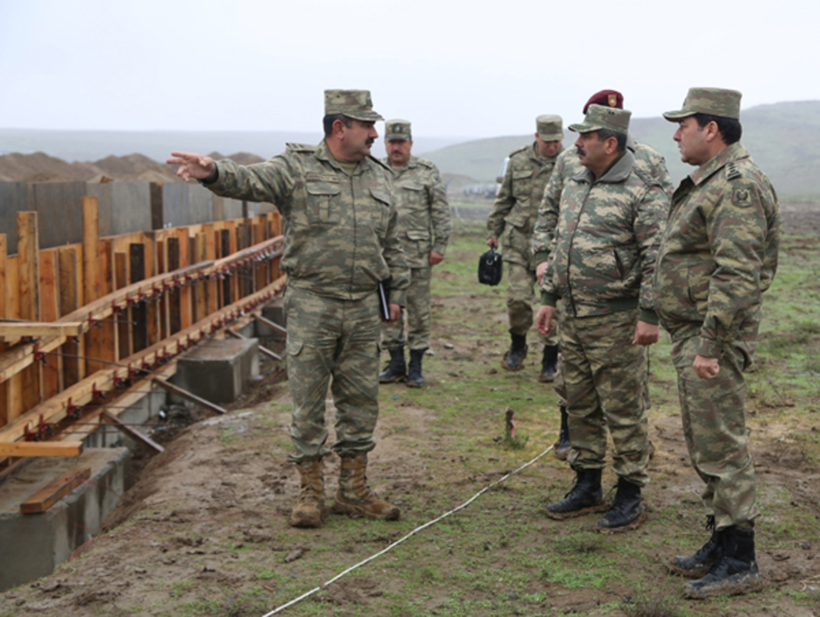 Azerbaijani defense minister checks combat readiness of frontline military units (PHOTO)