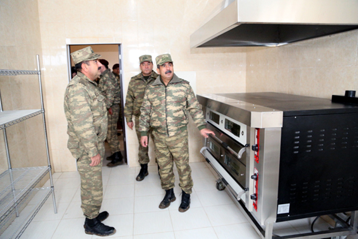 Azerbaijani defense minister checks combat readiness of frontline military units (PHOTO)