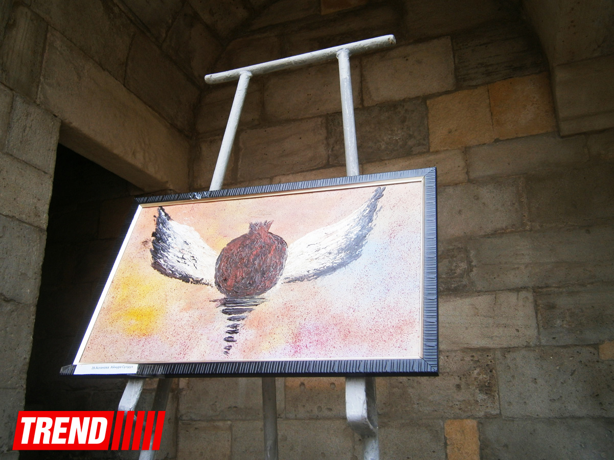 Во Дворце Ширваншахов открылась выставка "Гранатовое дерево" (ФОТО)