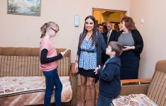 Вице-президент Фонда Гейдара Алиева Лейла Алиева посетила ряд детдомов и школ-интернатов в Санкт-Петербурге (ФОТО)