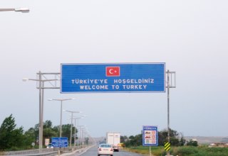 Azerbaycan Türkiye ve Kazakistan'a gümrük kolaylığı getiriyor
