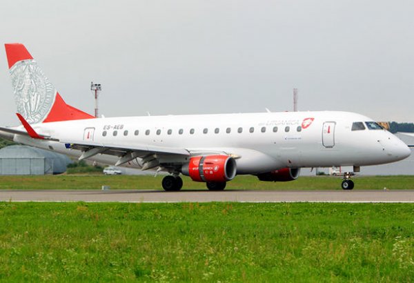 Азербайджан может купить литовского авиаперевозчика