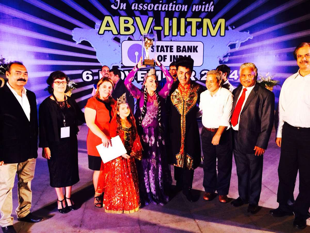 Азербайджанский танец признан лучшим на “Udbhav international Dance Carnival” (ФОТО)