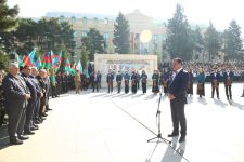 Gəncədə keçirilən Dövlət Bayrağı günü iştirakçılara xoş anlar yaşatdı (FOTO)