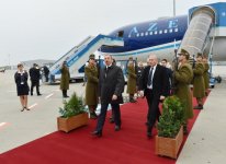 Президент Азербайджана прибыл с рабочим визитом в Венгрию (ФОТО)