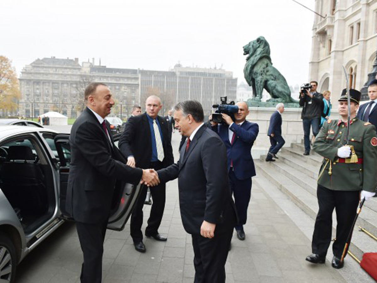 Состоялась встреча Президента Азербайджана и  премьера Венгрии в расширенном составе  (ФОТО)