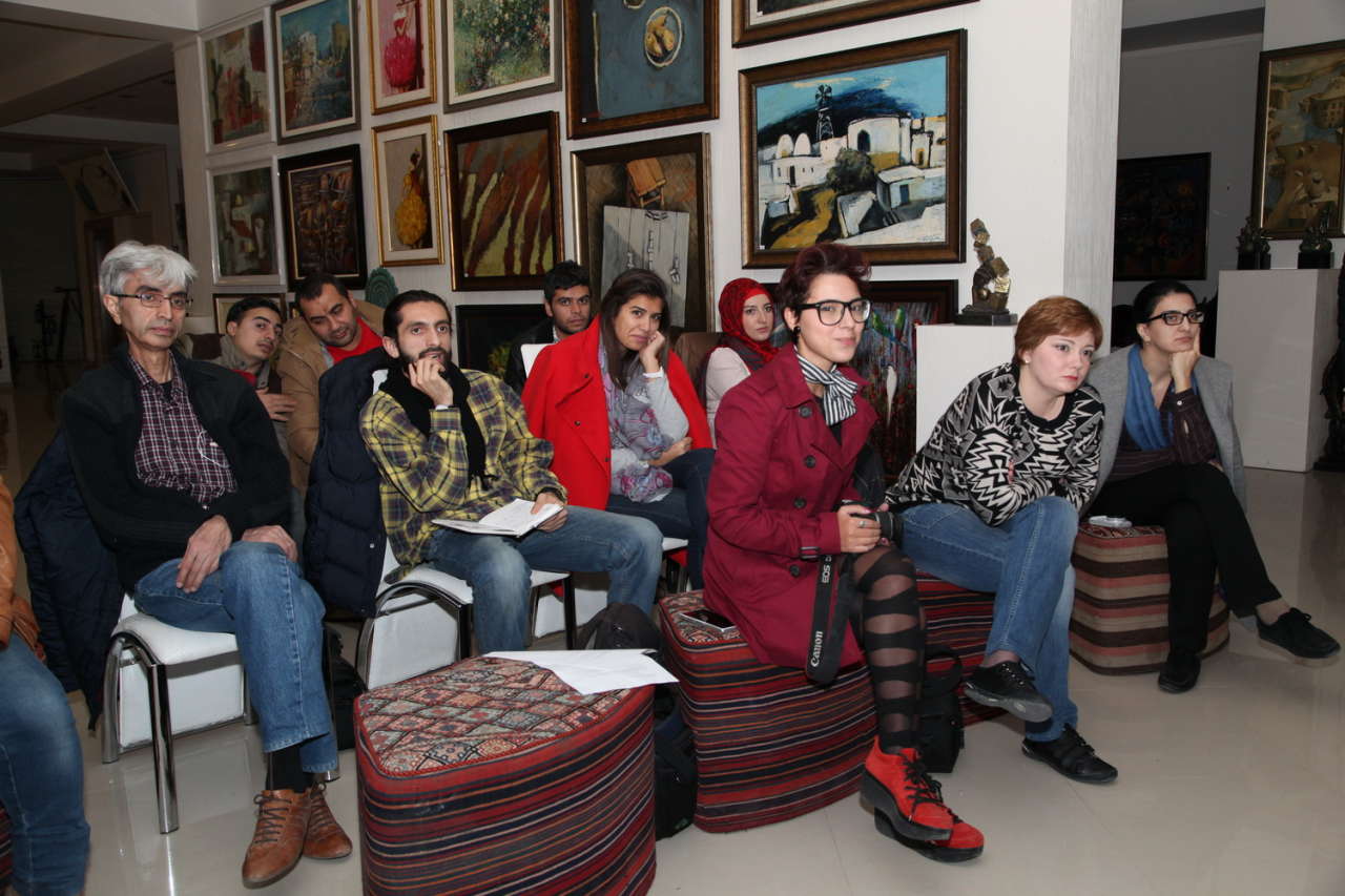 В Баку прошел мастер-класс Джеральда Кирнана, посвященный фотографиям интерьера (ФОТО)