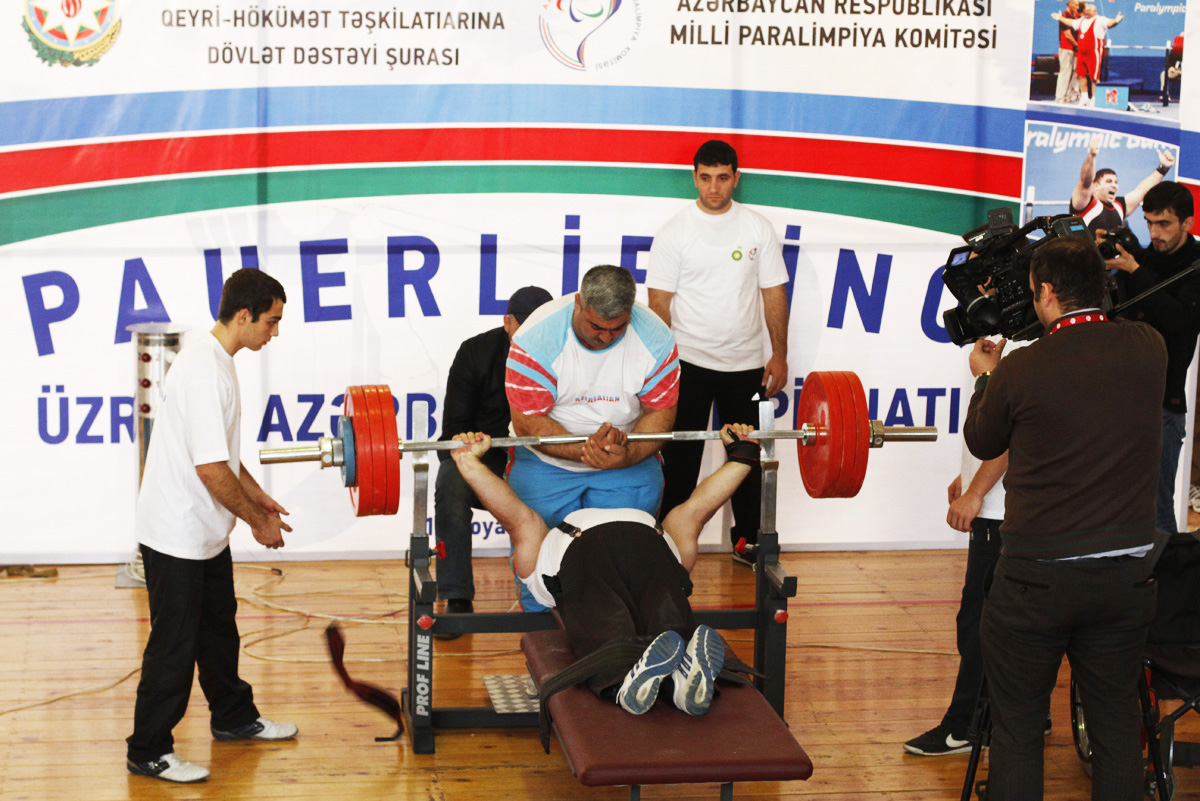 Определились победители чемпионата Азербайджана по пауэрлифтингу среди паралимпийцев (ФОТО)