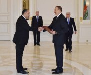 Azerbaijani president receives newly-appointed Jordanian ambassador (PHOTO)