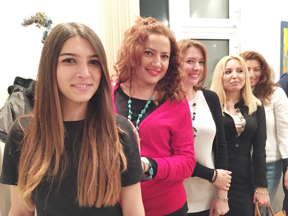 В Баку открылась выставка "Запах женщины" –  красота, нежность и женственность (ФОТО)