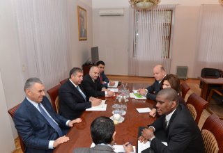Азербайджан и США обсудили гуманитарные проекты, связанные с беженцами и вынужденными переселенцами