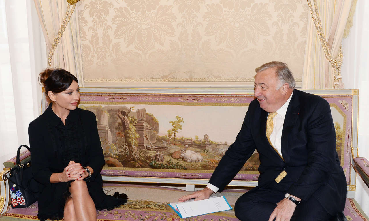 Azerbaijan`s First Lady Mehriban Aliyeva meets president of French Senate