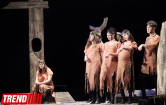 "Холстомер. История лошади"  - потрясающий спектакль Грузинского театра в Баку (ФОТО)