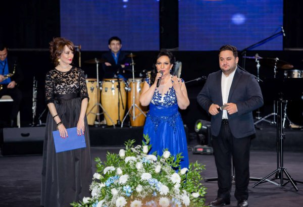 Во Дворце Гейдара Алиева прошел юбилейный вечер композитора Имрузы Гусейновой (ФОТО)