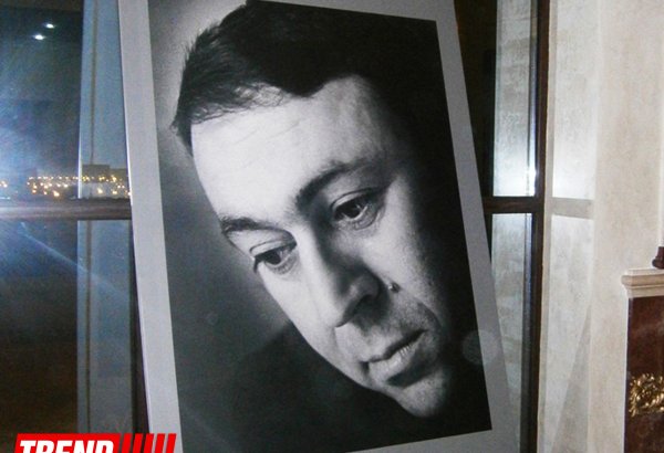 В Баку состоялось мероприятие, посвященное народному поэту Наби Хазри (ФОТО)