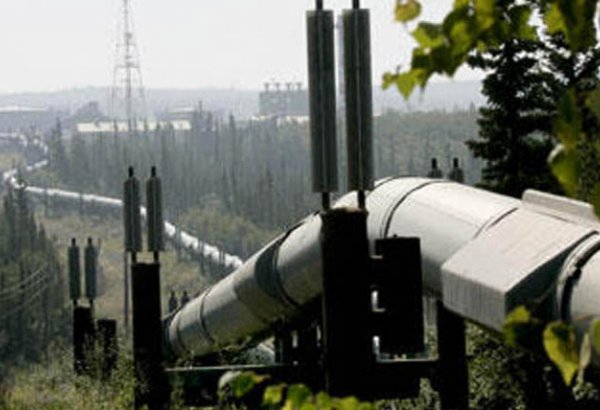 İran Azerbaycan'ın boru hattı altyapısını kullanmaya hazır