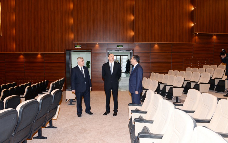 Президент Ильхам Алиев находится с визитом в Сабирабадском районе (ФОТО)