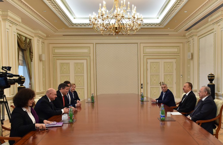 Azerbaijani president receives delegation led by Deputy PM of Poland