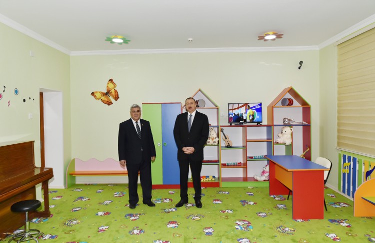 Heydər Əliyev Fondunun təşəbbüsü ilə Sabirabadda inşa edilən uşaq bağçasının açılışı olub (FOTO)