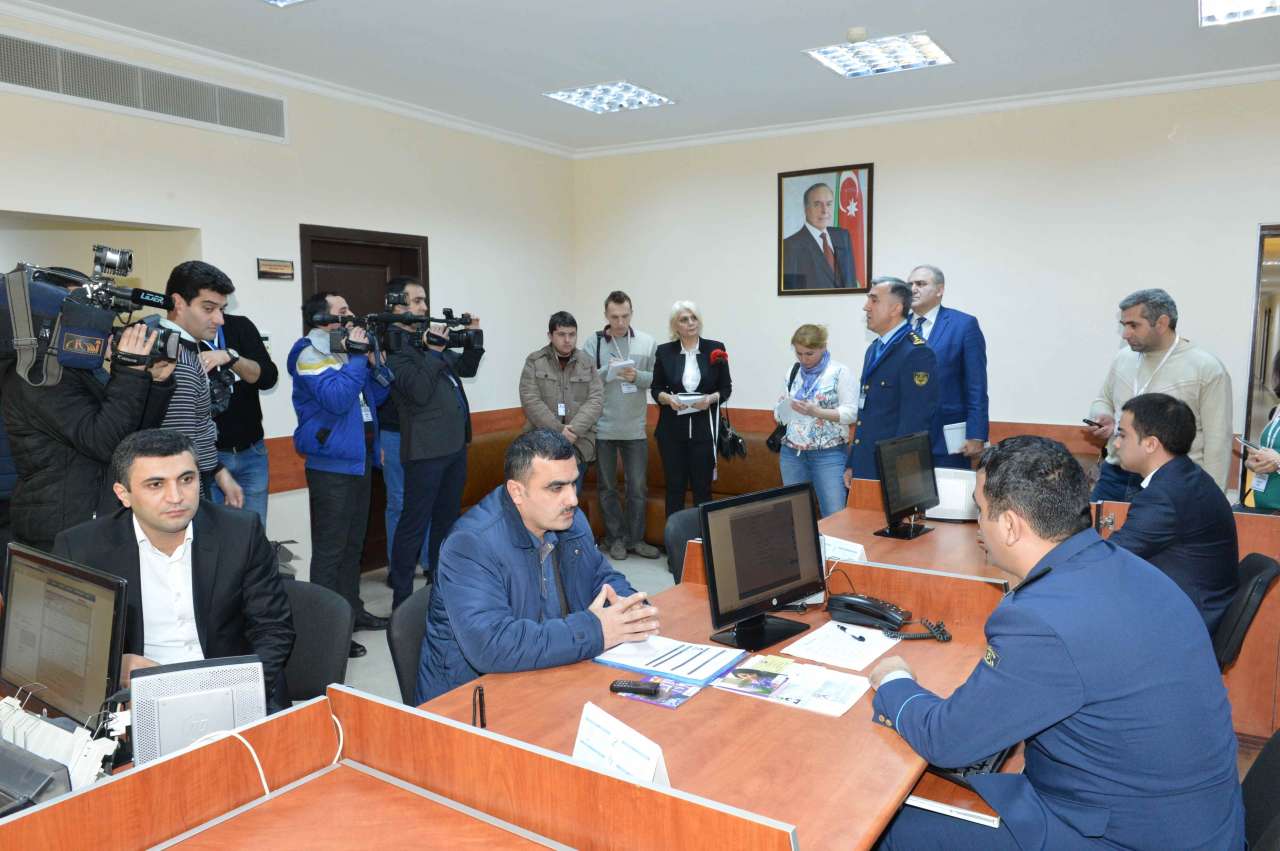 В Азербайджане 60 налоговых должников не смогли выехать из страны (ФОТО)