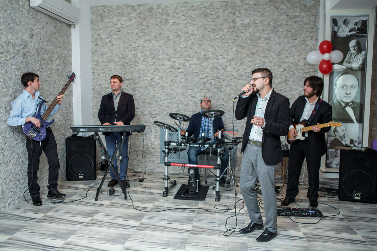 В Баку открылся Творческий центр VIP Recording studio с участием итальянской певицы In-Grid (ФОТО)