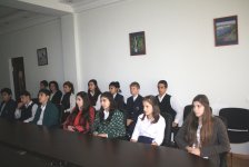 Для бакинских школьников проведена экскурсия по залам Русского музея  (ФОТО)