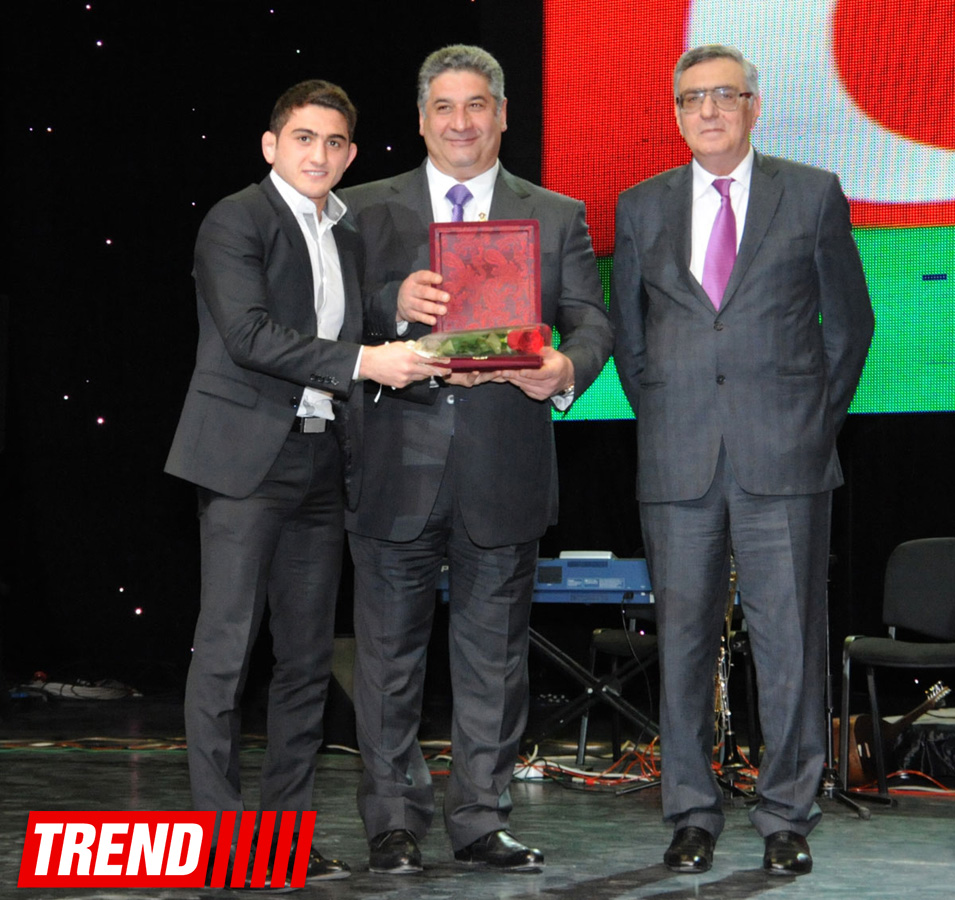 В Азербайджане награждены лучшие спортсмены  (ФОТО)