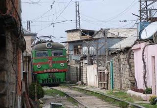В Азербайджане готовится список незаконных построек вдоль железных дорог - глава АЖД