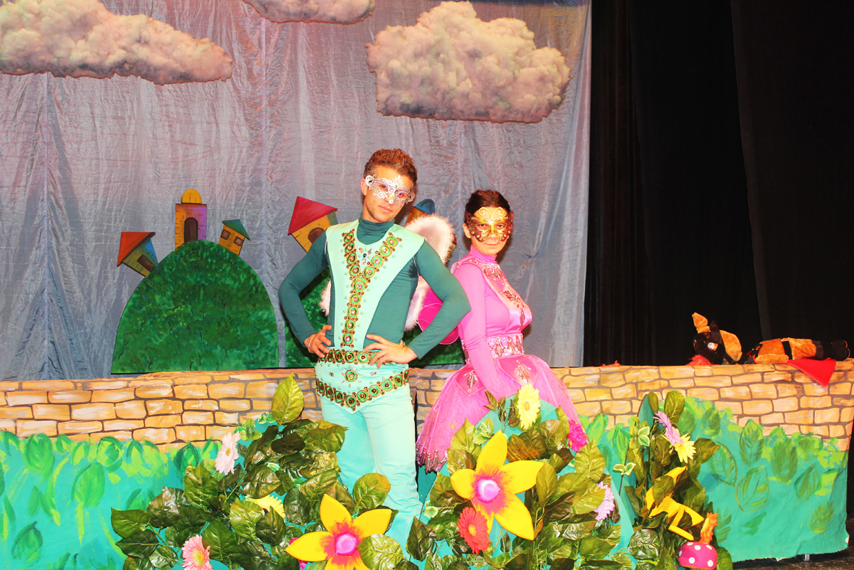 В бакинском Кукольном театре показали "Волшебное кольцо" (ФОТО)