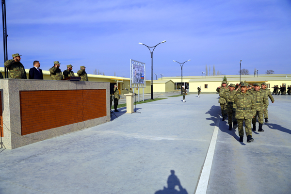 Руководство Минобороны Азербайджана посетило военные части, находящиеся в прифронтовой зоне (ФОТО)