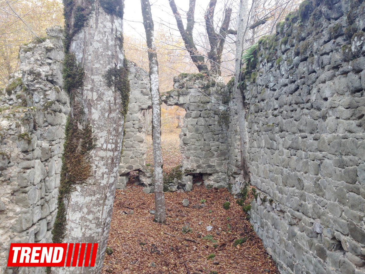 Sirli Azərbaycan: "Qırxqız" qəsri (FOTO)