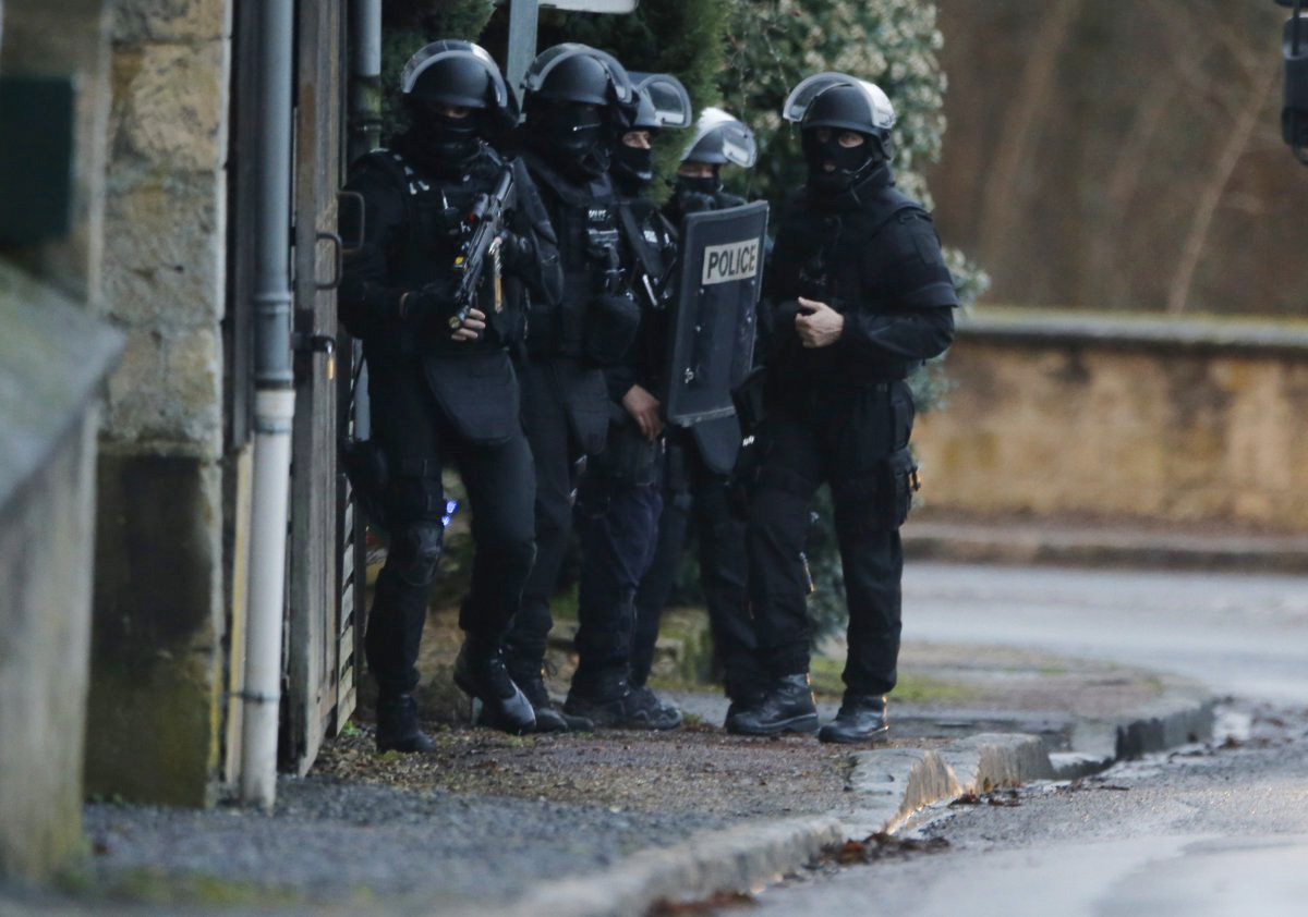 French police kill two terror suspects, two others surrounded