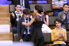 Молодые азербайджанские знатоки зажгли Олимпийский огонь (ФОТО)