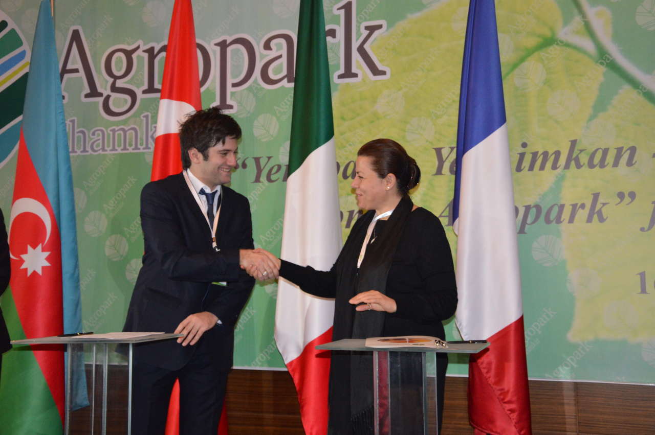 Азербайджанский агропарк достиг первые договоренности с европейскими компаниями (ФОТО)