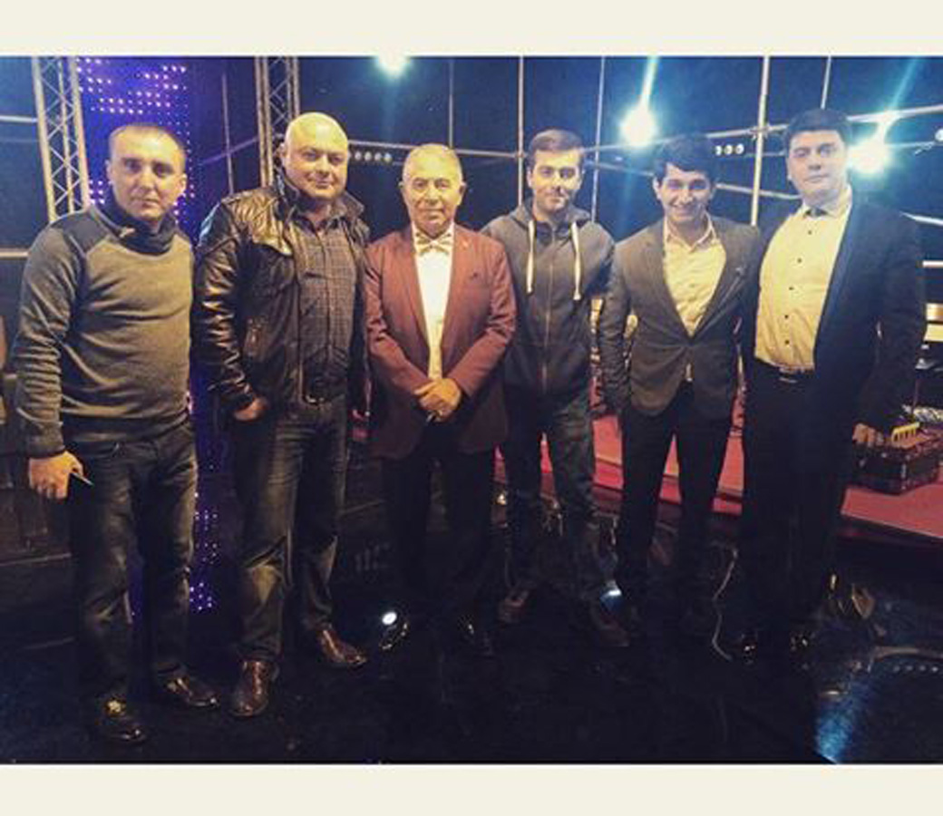 На азербайджанском телеканале стартует ночное шоу (ФОТО)