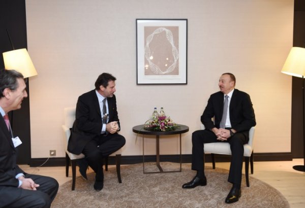 Azerbaijani president meets with CEO of Airbus Group International in Davos (PHOTO)