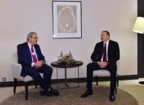 İlham Əliyev Davosda “Gaz de France Suez” şirkətinin baş icraçı direktoru ilə görüşüb