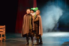 Историческая пьеса Уильяма Шекспира на бакинской сцене: премьера спектакля "Ричард III" (ФОТО)