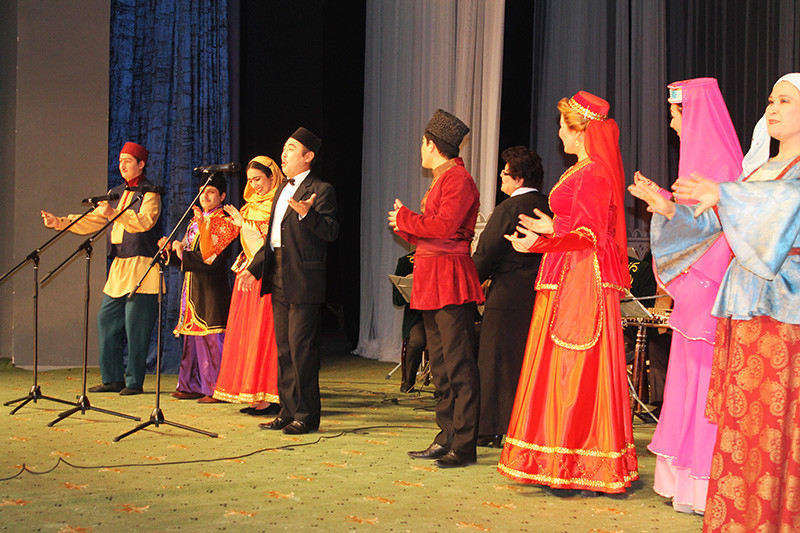 "Arşın mal alan" operettası Özbəkistan Dram Teatrında (FOTO)