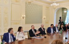 Президент Ильхам Алиев: Корни искусства Полада Бюльбюльоглу уходят в глубокую историю азербайджанского народа (ФОТО)