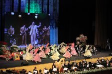 Потрясающий юбилей Полада Бюльбюльоглу в Баку с участием мировых звезд (ФОТО)