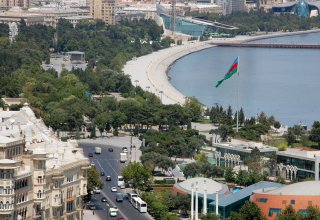 Объем торгового оборота в Баку незначительно сократился