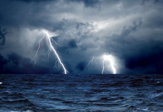 Atlantik okeanda tropik fırtınası yaranıb