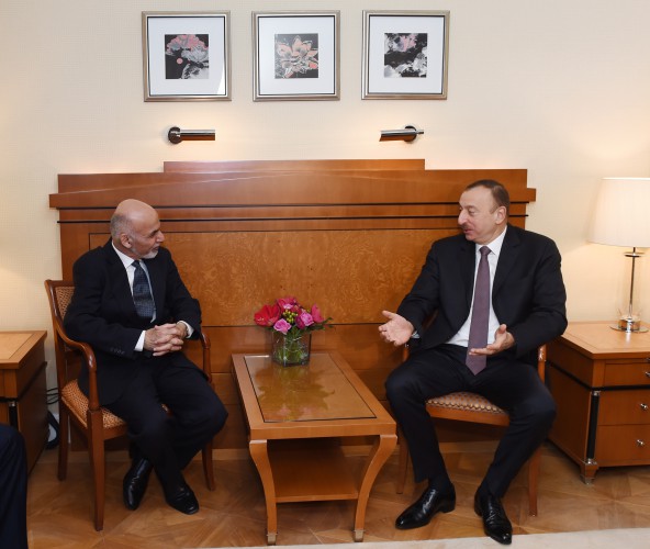 President Ilham Aliyev meets with Afghan president in Munich (PHOTO)