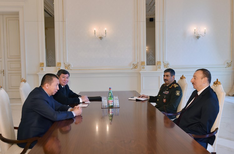 Azerbaijani president receives Kyrgyz Defence Minister