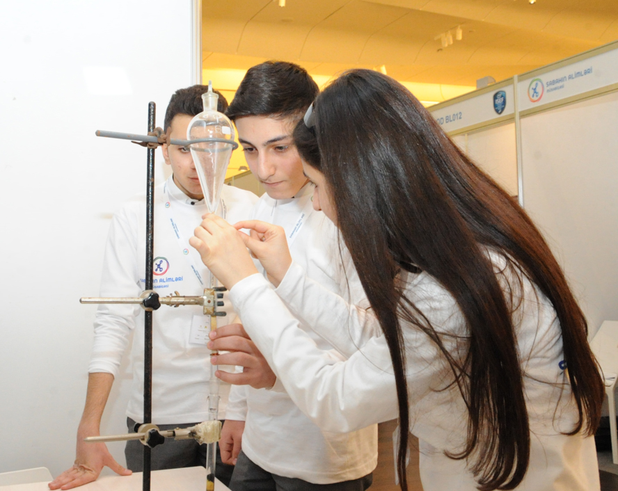 В Центре Гейдара Алиева состоялась церемония открытия IV республиканского конкурса «Ученые будущего» (ФОТО)